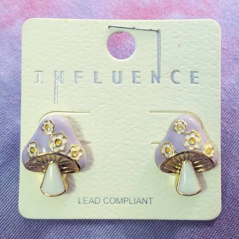 NWT Lavender & Gold Mushroom Flower Stud Earrings